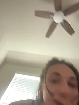 krissyatnight online show from May 14, 2:57 pm