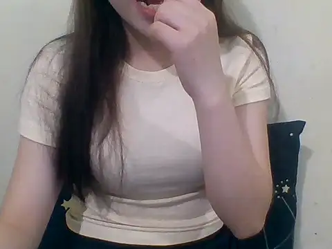 kiraa-007 online show from April 6, 1:56 pm