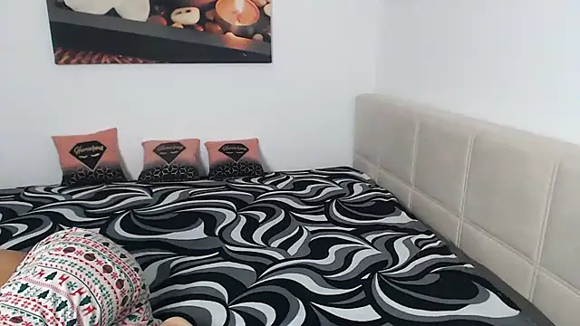 NickyHotXO online show from March 19, 5:22 am