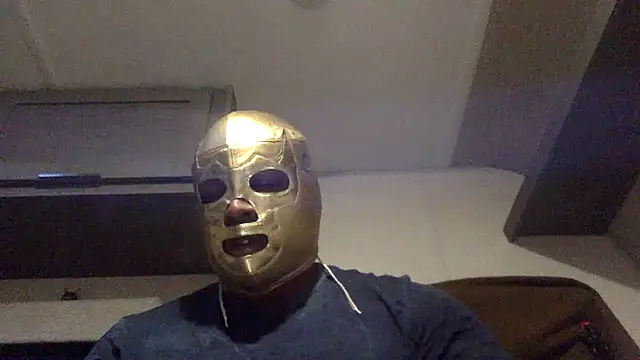 Snapshot of HotRod40 chatting on March 1, 12:51 pm HotRod40 online show from March 1, 12:51 pm