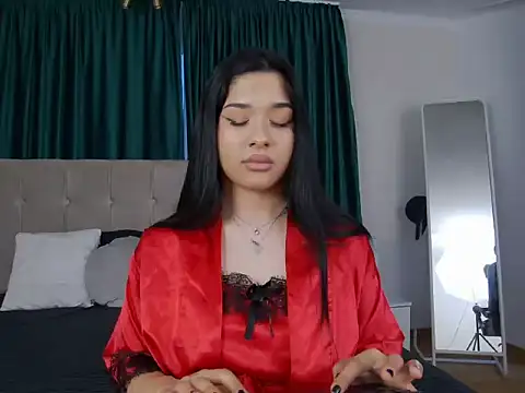 MissNaomiBelle online show from June 6, 5:50 pm