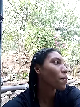 ginevere 20 online show from April 14, 9:32 pm