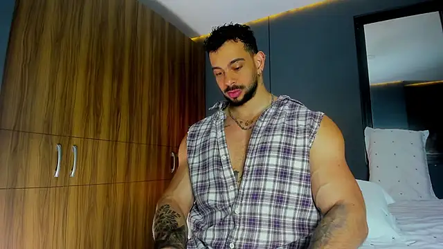 massimo visconti online show from April 17, 11:52 pm