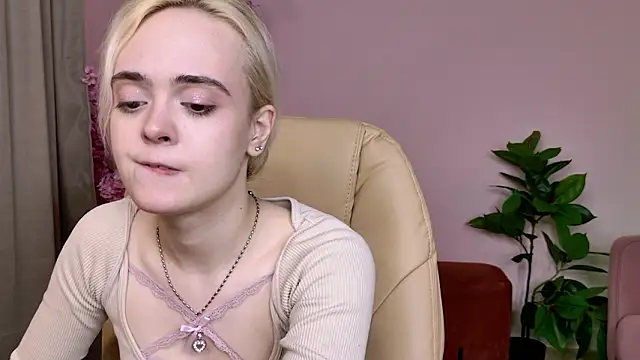 Bambi Bloom online show from March 26, 5:46 am