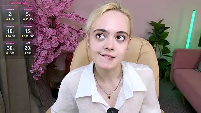 Bambi Bloom online show from March 29, 5:29 am