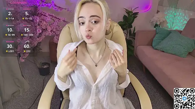 Bambi Bloom online show from April 3, 5:05 am