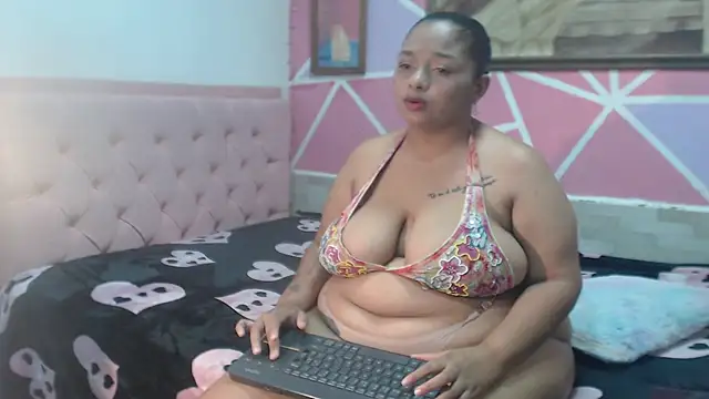 Doll rihana online show from June 2, 6:21 pm