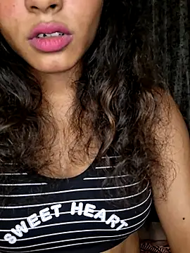 Snapshot of Akni_ chatting on June 13, 6:28 pm Akni online show from June 13, 6:28 pm