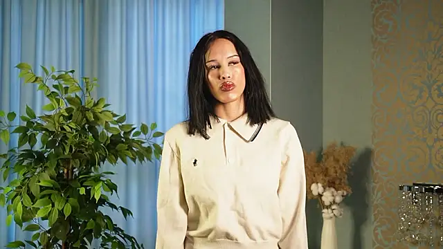 Snapshot of FinedBeIIy chatting on March 2, 10:22 am FinedBeIIy online show from March 2, 10:22 am