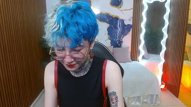 Snapshot of Lyra_tay chatting on March 1, 12:07 pm Lyra tay online show from March 1, 12:07 pm