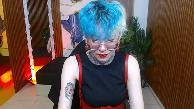 Lyra tay online show from April 4, 7:11 pm