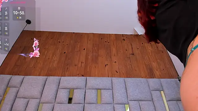 camilaa smith  online show from March 30, 6:53 pm