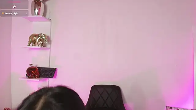 ema parkerr online show from March 29, 10:21 pm