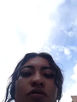 perla stone11 online show from April 19, 7:49 pm