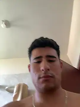 Snapshot of David-latinlover chatting on July 1, 8:52 pm David-latinlover online show from July 1, 8:52 pm