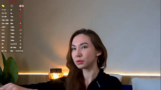 EmilyGray   online show from April 18, 7:01 am