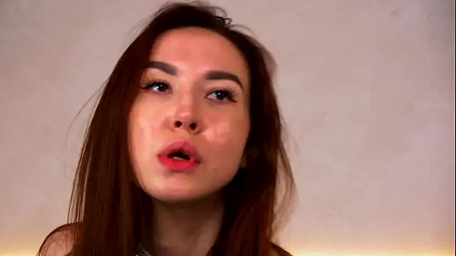 EmilyGray   online show from May 23, 6:51 am