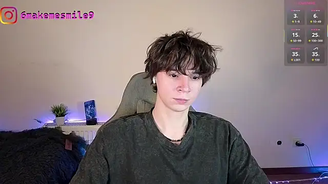 Snapshot of AnthonyCuutie chatting on June 23, 6:06 pm AnthonyCuutie online show from June 23, 6:06 pm