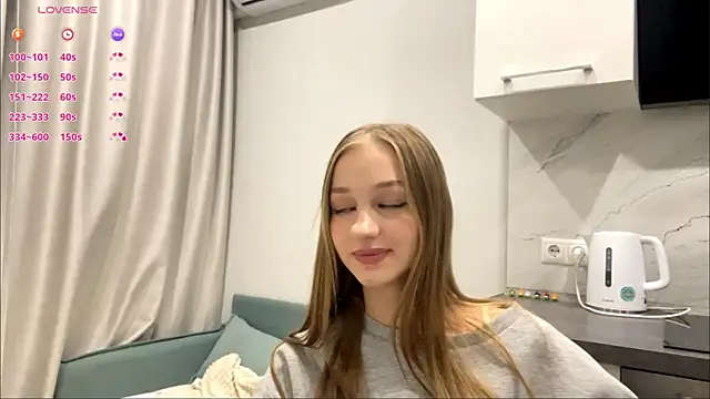 Snapshot of Anika_Socutehe chatting on June 14, 8:44 pm Anika Socutehe online show from June 14, 8:44 pm