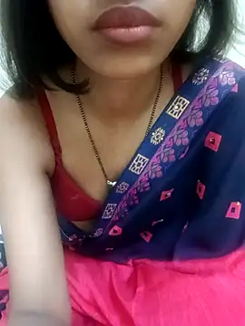 MAYA BED GIRL online show from March 25, 4:24 pm