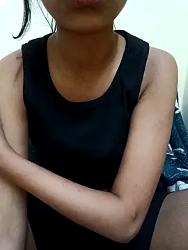 MAYA BED GIRL online show from March 28, 2:44 am