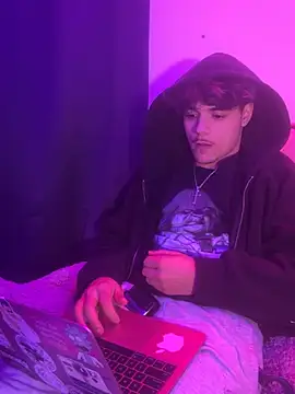 Snapshot of DANTESINS chatting on March 2, 4:47 am DANTESINS online show from March 2, 4:47 am