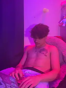 Snapshot of DANTESINS chatting on March 2, 5:08 am DANTESINS online show from March 2, 5:08 am