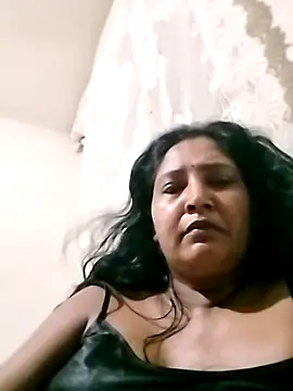 Snapshot of mysteriousgal031 chatting on March 1, 9:17 pm mysteriousgal031 online show from March 1, 9:17 pm