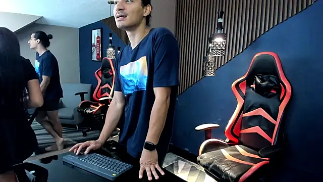 AbbyLoius online show from March 29, 5:02 pm