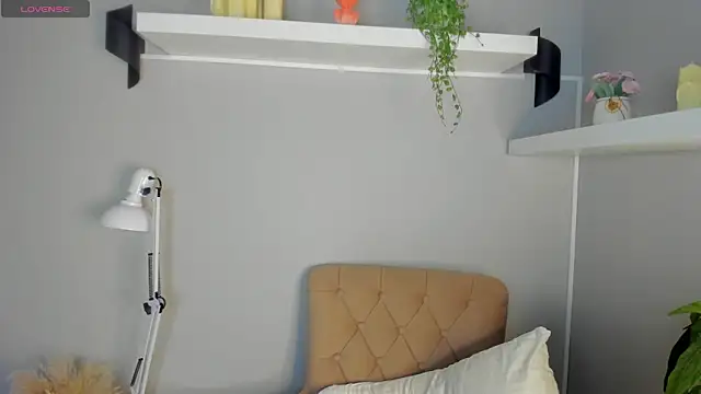 KiittieX online show from May 24, 2:05 am