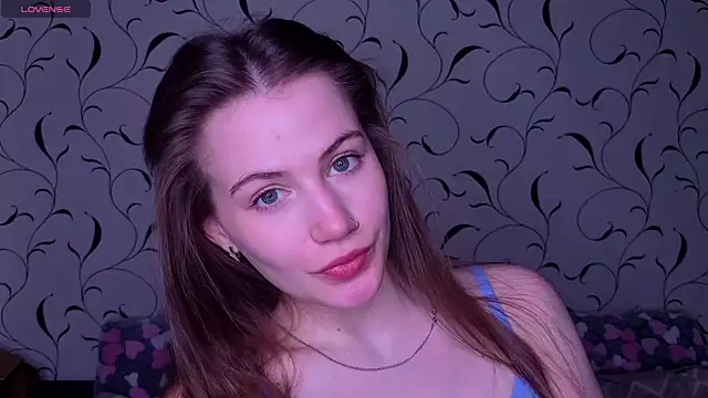 Luxwyverna online show from April 10, 7:51 pm