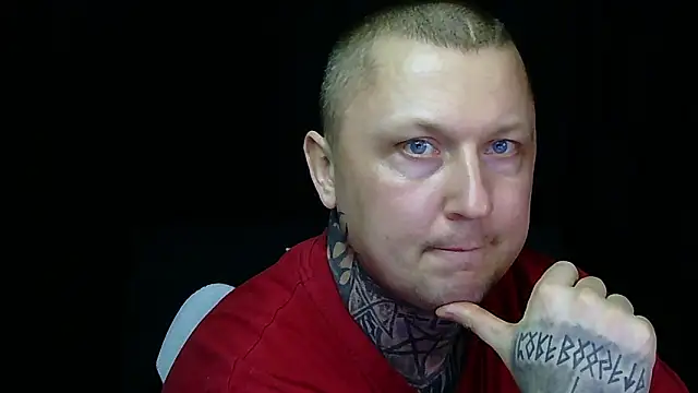 devilWithTats online show from March 19, 11:36 am