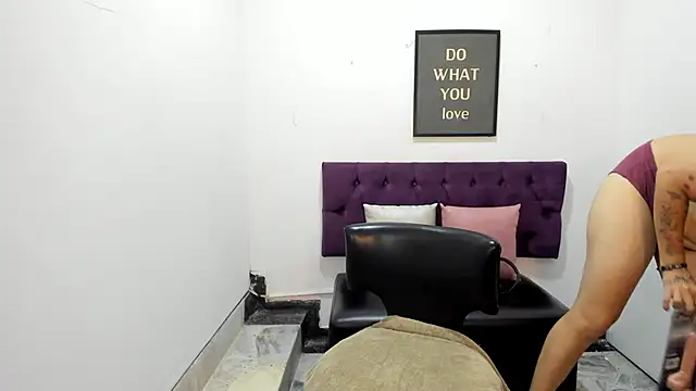 TomBoy Natali online show from April 15, 7:10 pm