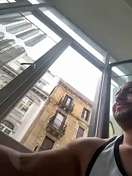 alexandeerr1986 online show from April 17, 5:05 pm