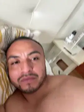alexandeerr1986 online show from May 25, 10:54 am