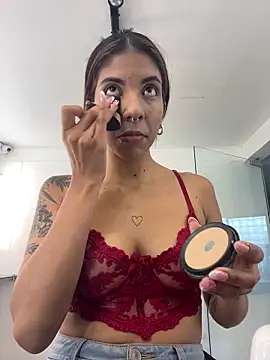 VioletaHills  online show from March 13, 12:34 pm