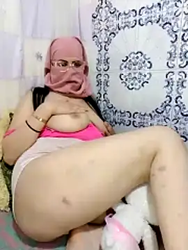 Snapshot of HoT_LiiiNa chatting on March 1, 1:07 am HoT LiiiNa online show from March 1, 1:07 am