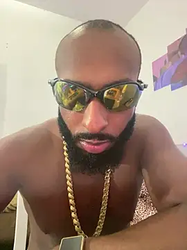 Snapshot of churumello2 chatting on March 2, 6:25 am churumello2 online show from March 2, 6:25 am