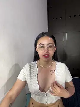 Anni Rose online show from April 16, 9:21 am