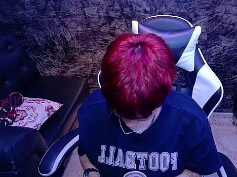 Snapshot of Timoti_Soft chatting on March 2, 9:21 pm Timoti Soft online show from March 2, 9:21 pm