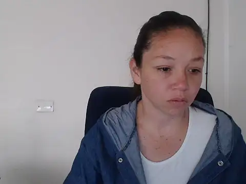 Snapshot of Eliane_cooper21 chatting on March 9, 7:51 pm Eliane cooper21 online show from March 9, 7:51 pm