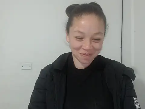 Snapshot of Eliane_cooper21 chatting on July 24, 4:10 am Eliane cooper21 online show from July 24, 4:10 am