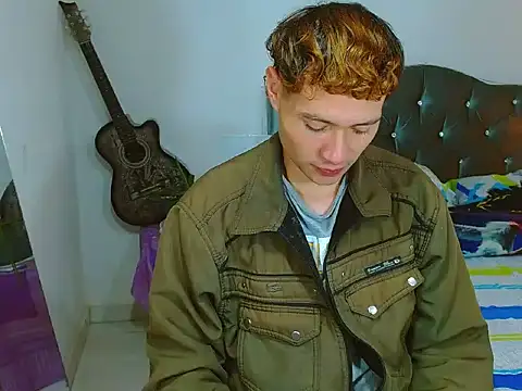  Santi2 online show from April 10, 10:36 pm