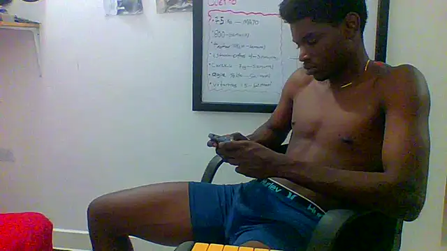 Snapshot of charles_king chatting on May 10, 10:20 am charles king online show from May 10, 10:20 am