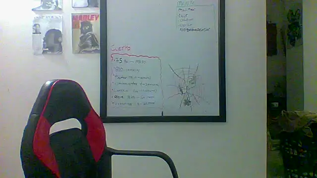 Snapshot of charles_king chatting on May 13, 11:33 pm charles king online show from May 13, 11:33 pm