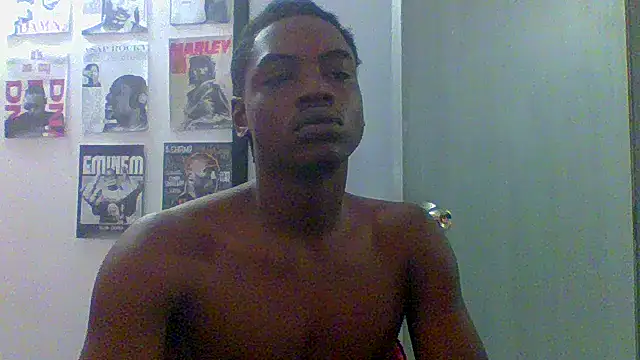 Snapshot of charles_king chatting on June 13, 3:32 pm charles king online show from June 13, 3:32 pm