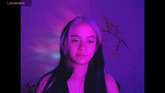 Snapshot of sweet_molly420 chatting on June 1, 5:31 am sweet molly420 online show from June 1, 5:31 am