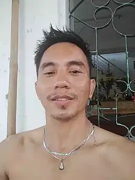 Snapshot of traiwe06 chatting on June 2, 11:29 pm traiwe06 online show from June 2, 11:29 pm