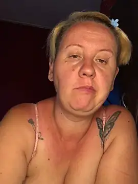 Snapshot of SofiaAmour chatting on June 29, 6:41 pm SofiaAmour online show from June 29, 6:41 pm