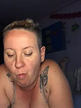 Snapshot of SofiaAmour chatting on July 7, 6:34 pm SofiaAmour online show from July 7, 6:34 pm